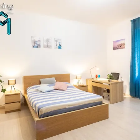 Living - Professional