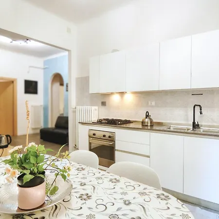 Living - Professional Guest house