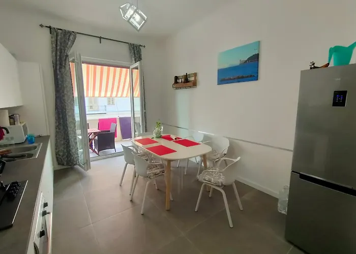 Living - Professional Гостьовий будинок